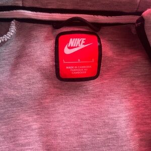 Nike Heather Gray Sweatshirt